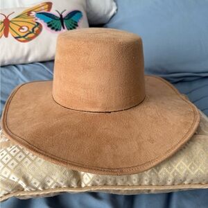 Classic Tan Men's Hat